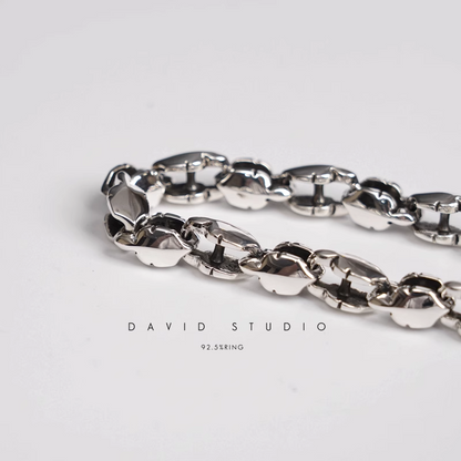 FLEUR TAIL PATTERN BRACELET