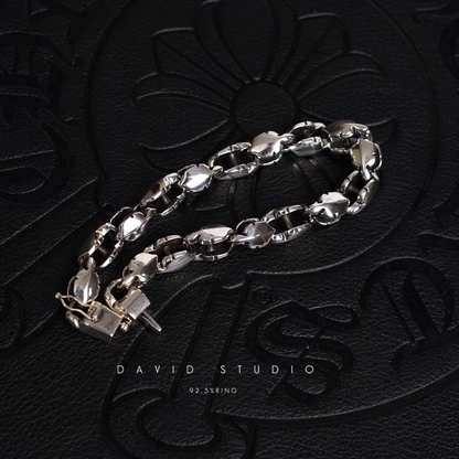 FLEUR TAIL PATTERN BRACELET