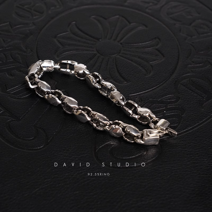 FLEUR TAIL PATTERN BRACELET