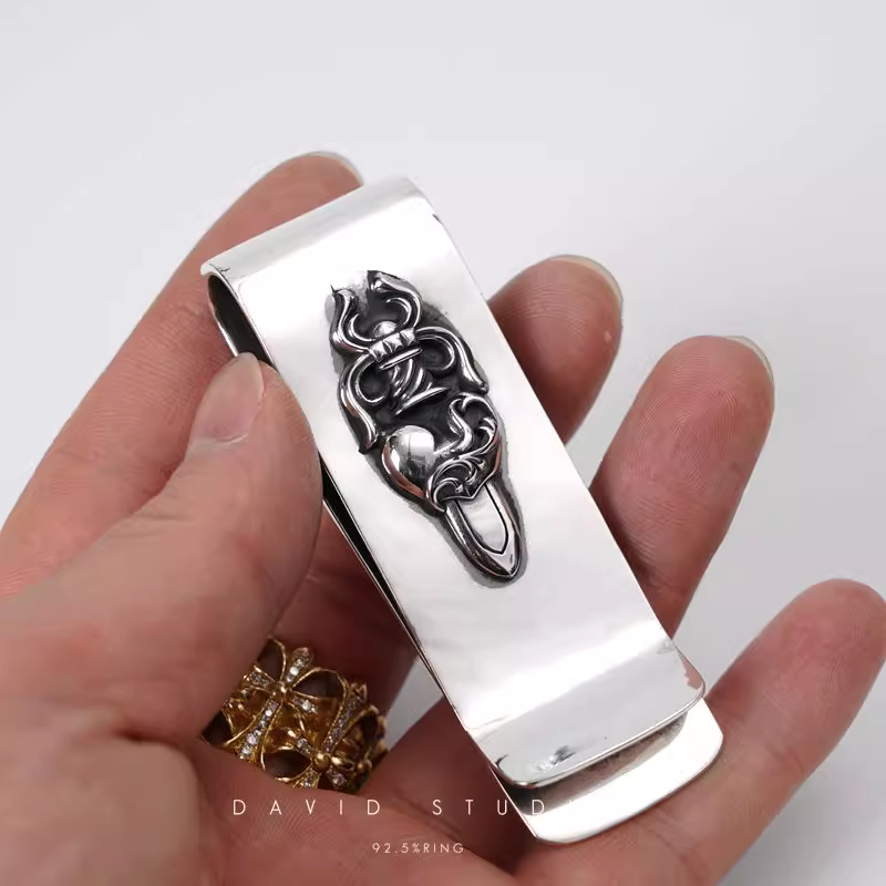 HEART DAGGER MONEY CLIP