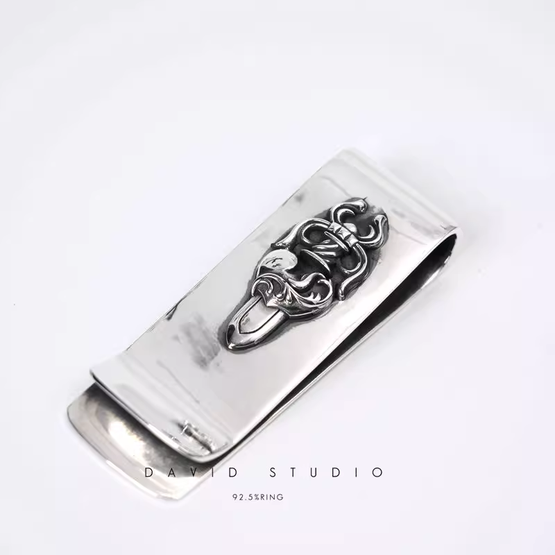 HEART DAGGER MONEY CLIP