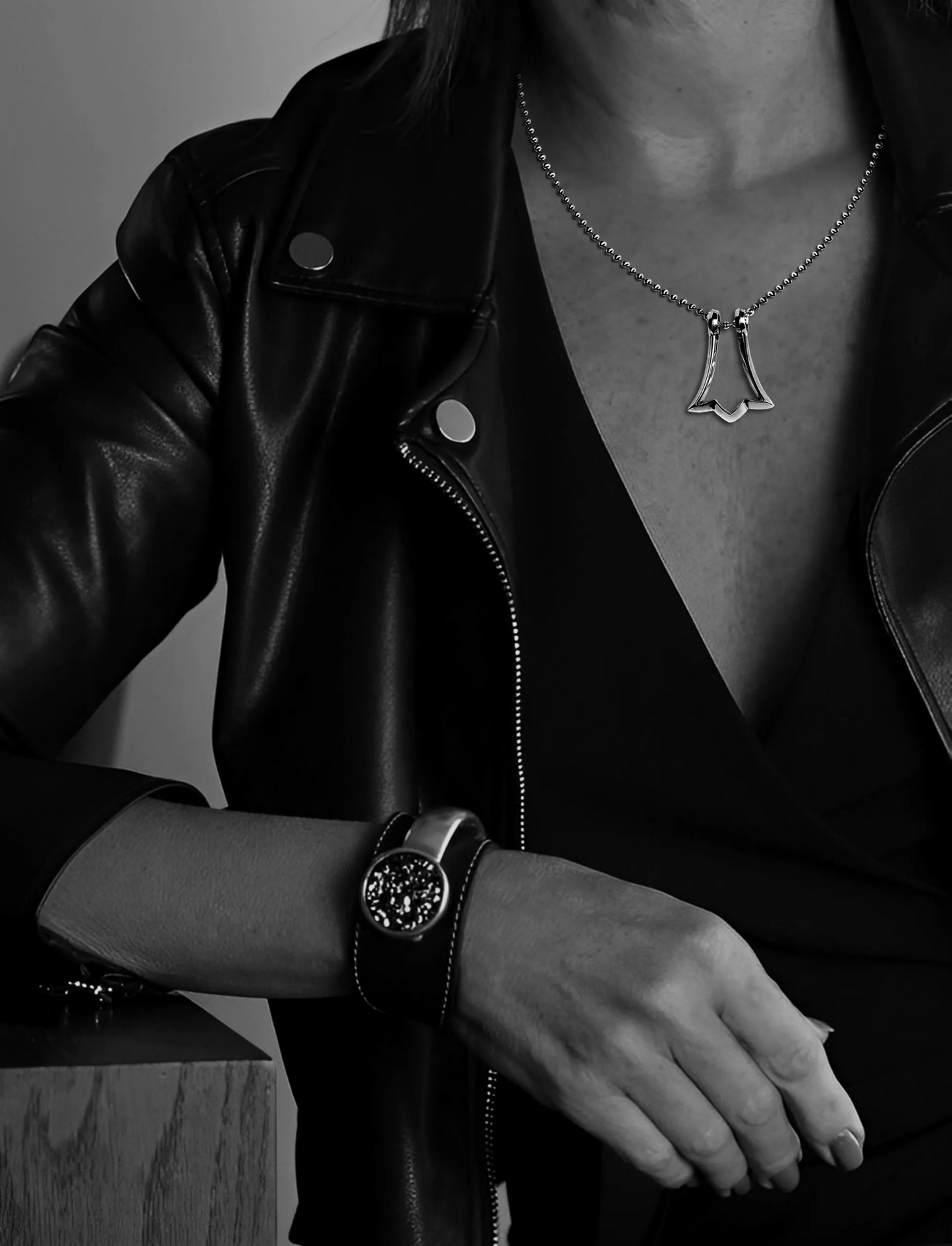 RING CATCH PENDANT