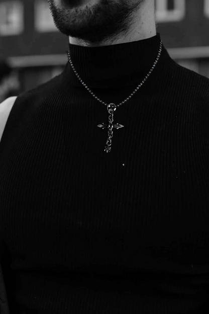 ROLY CROSS PENDANT