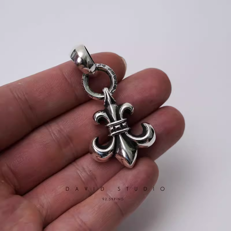 BS FLEUR PENDANT WITH BAIL