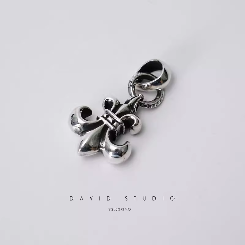 BS FLEUR PENDANT WITH BAIL
