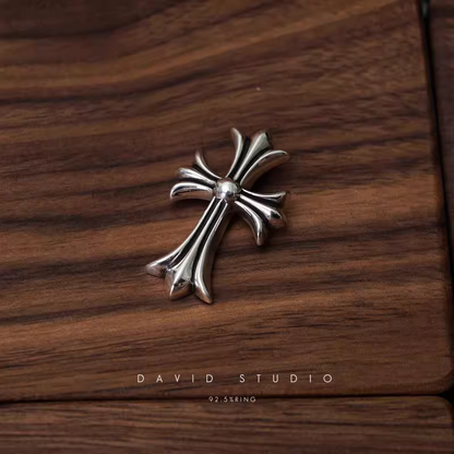 SMALL CROSS PENDANT