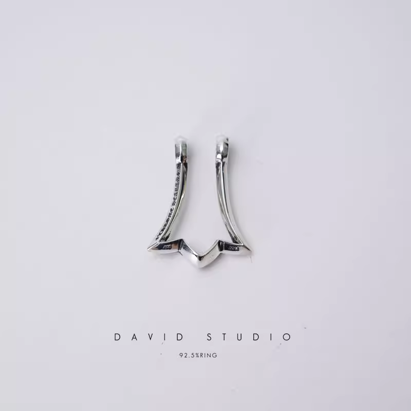 RING CATCH PENDANT