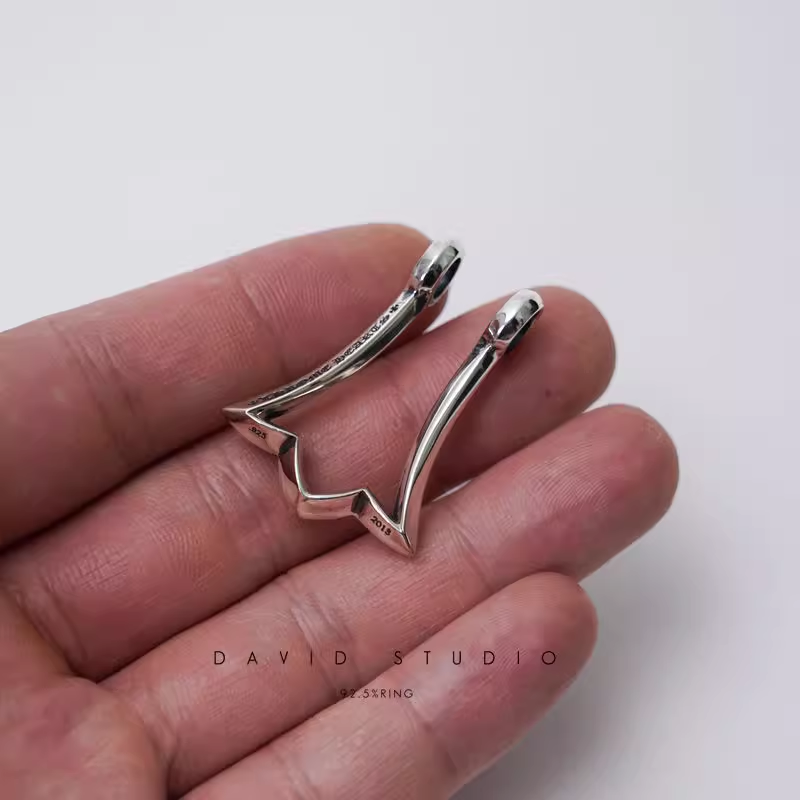 RING CATCH PENDANT