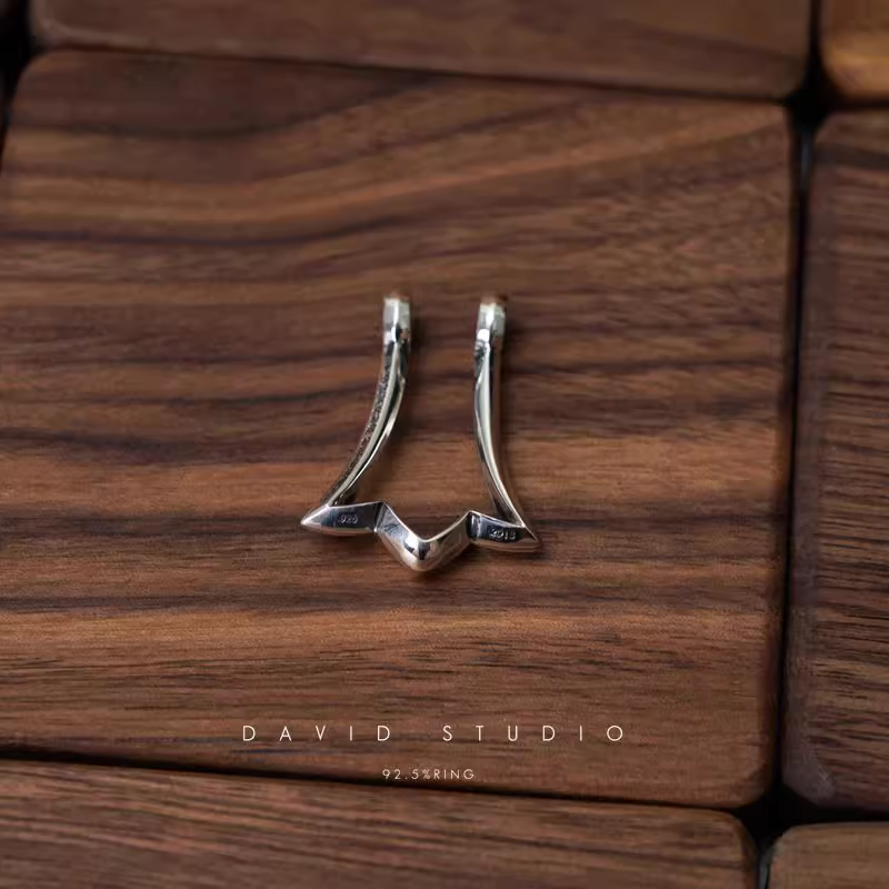 RING CATCH PENDANT
