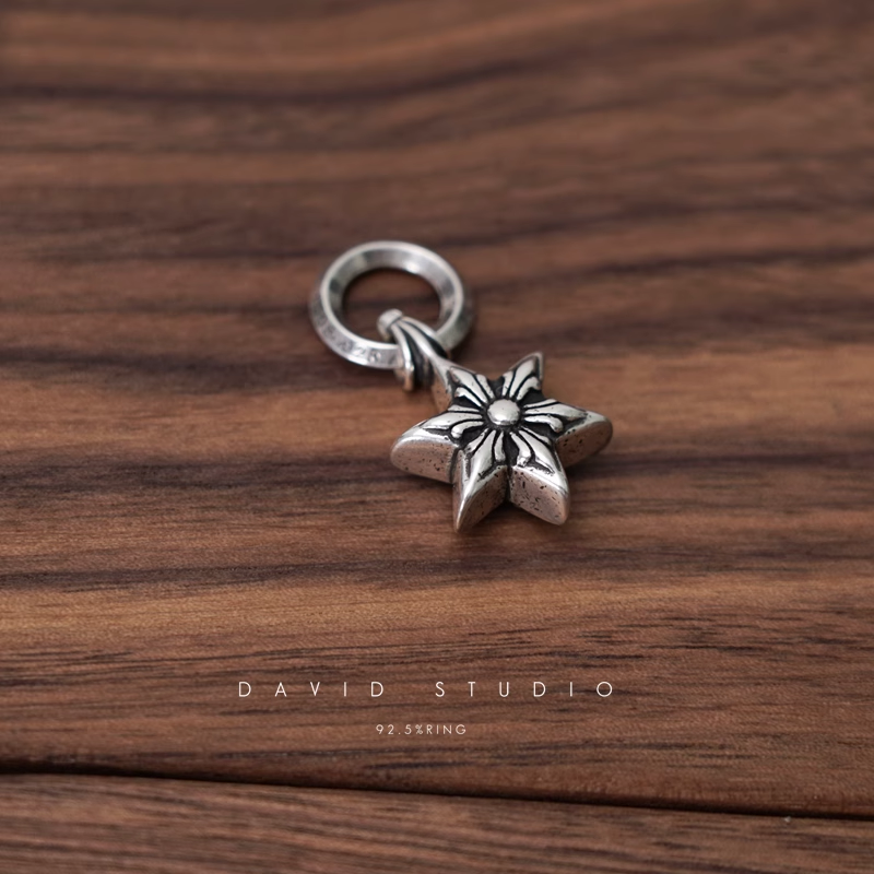STAR CHARM