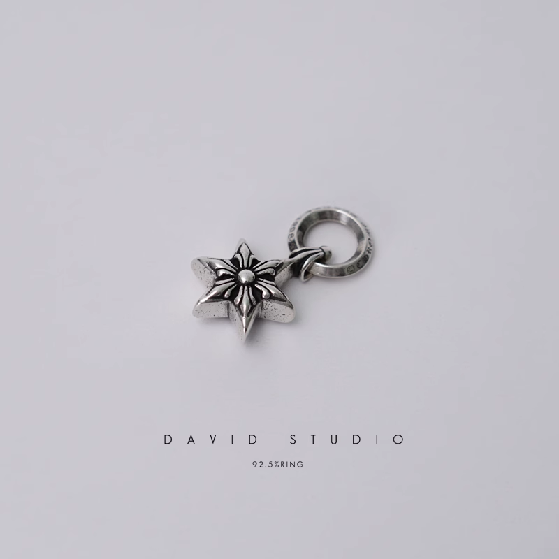 STAR CHARM
