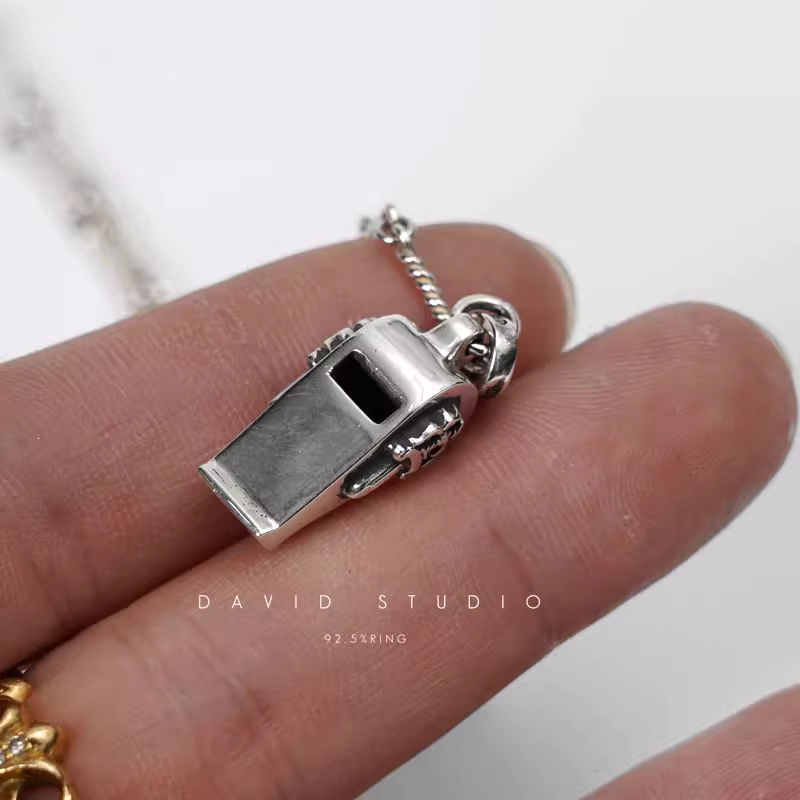 MINI DAGGER WHISTLE PENDANT – TWIST CHAIN