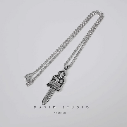 LARGE DAGGER PENDANT – ROLL CHAIN