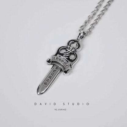 LARGE DAGGER PENDANT – ROLL CHAIN