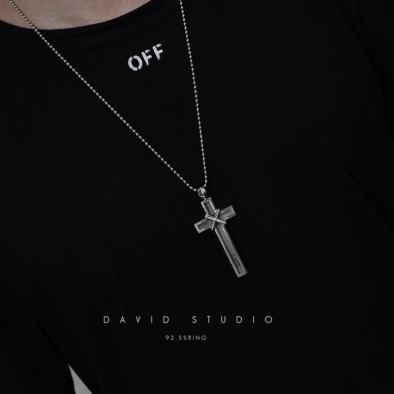 MAPPLETHORPE PENDANT – BALL CHAIN