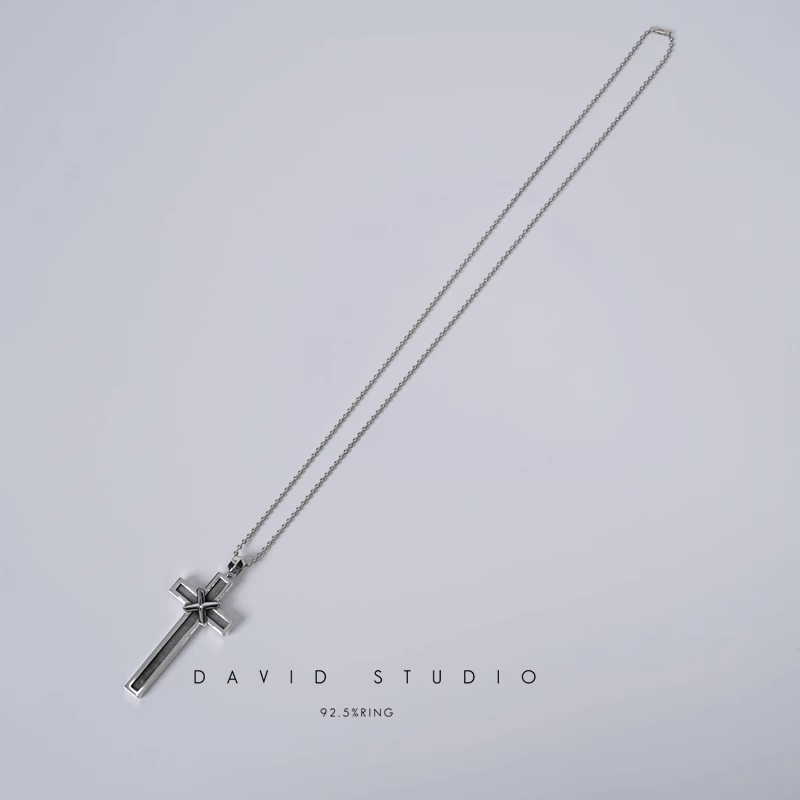 MAPPLETHORPE PENDANT – BALL CHAIN