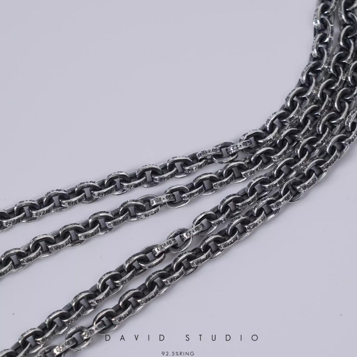 LARGE FOTI SKIPPY PENDANT – PAPER CHAIN