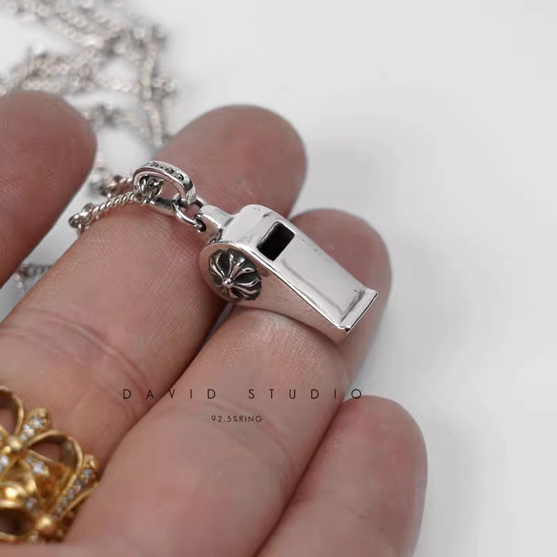 MINI CH PLUS WHISTLE PENDANT – TWIST CHAIN