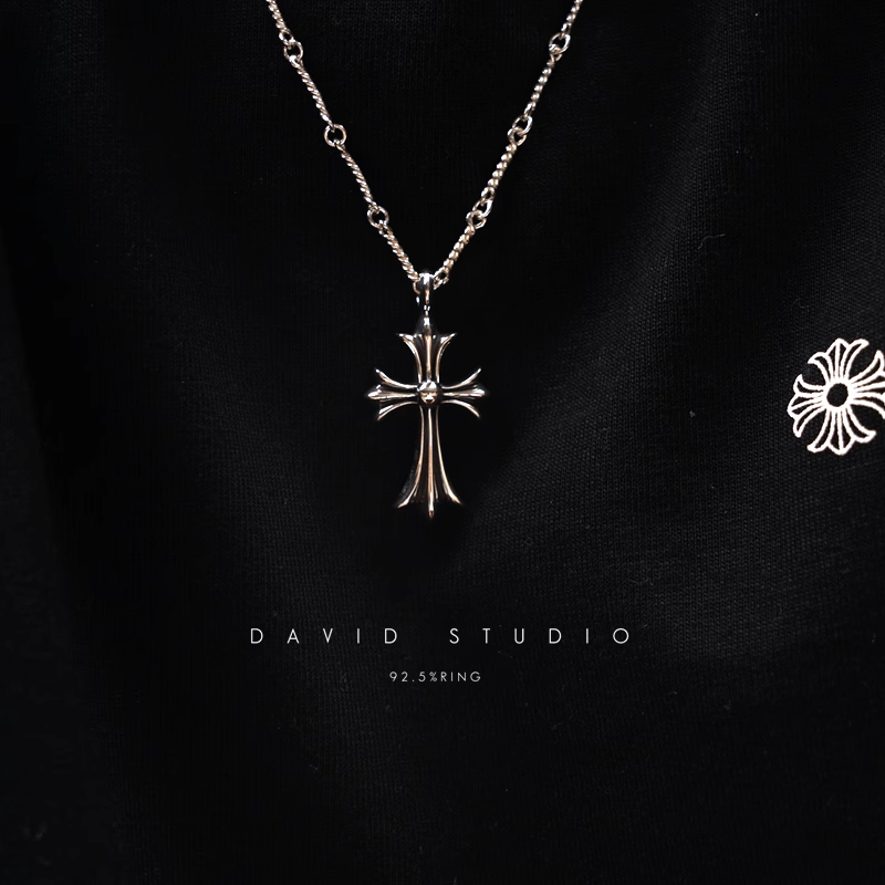 SMALL CROSS CHARM – TWIST CHAIN