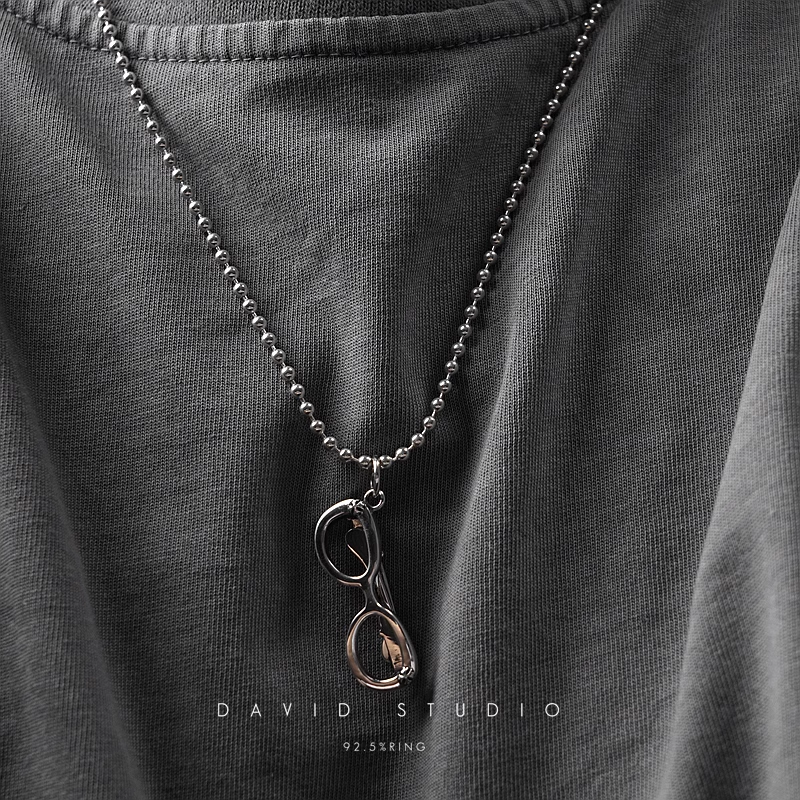 GLASSES PENDANT – BALL CHAIN