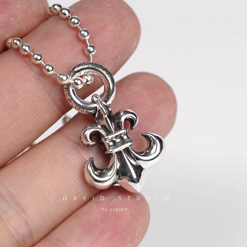 BS FLEUR CHARM WITH DIAMOND – BALL CHAIN