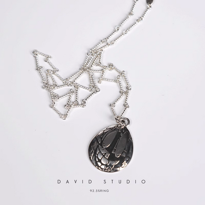 MATTY BOY PENDANT – TWIST CHAIN
