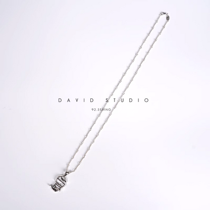 CH LOGO PENDANT – TWIST CHAIN