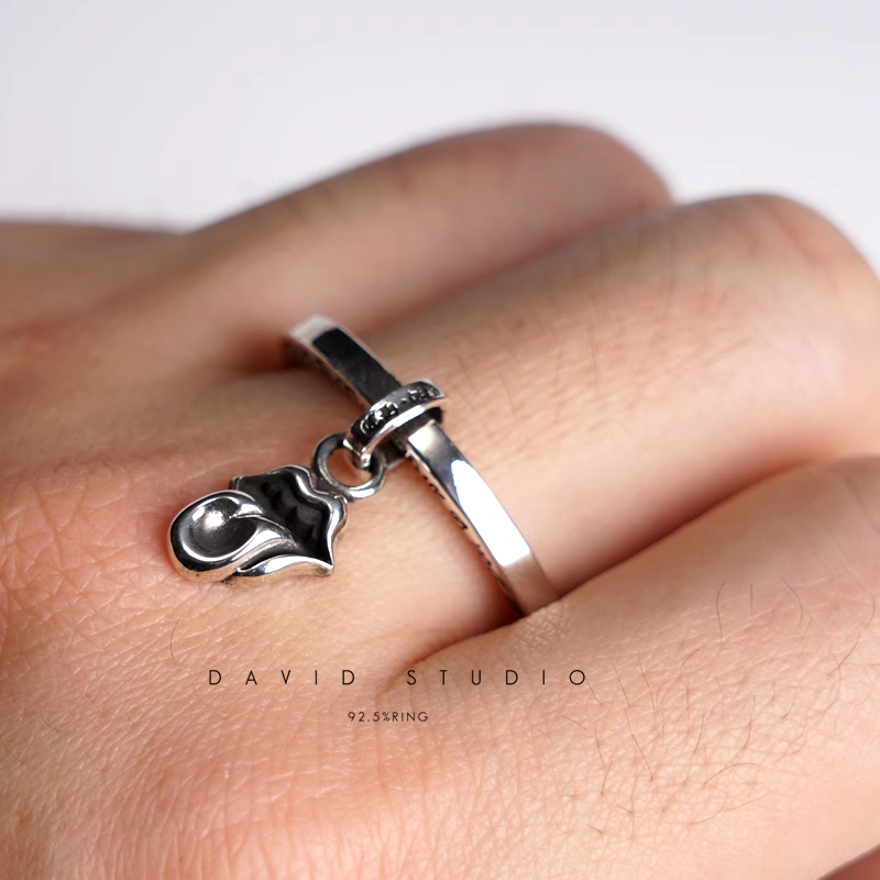 ROLLING STONES TONGUE NTFL RING