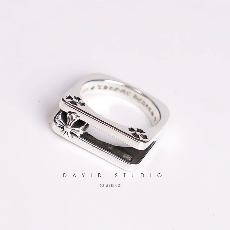 CHROME HEARTS MOVABLE CROSS RING