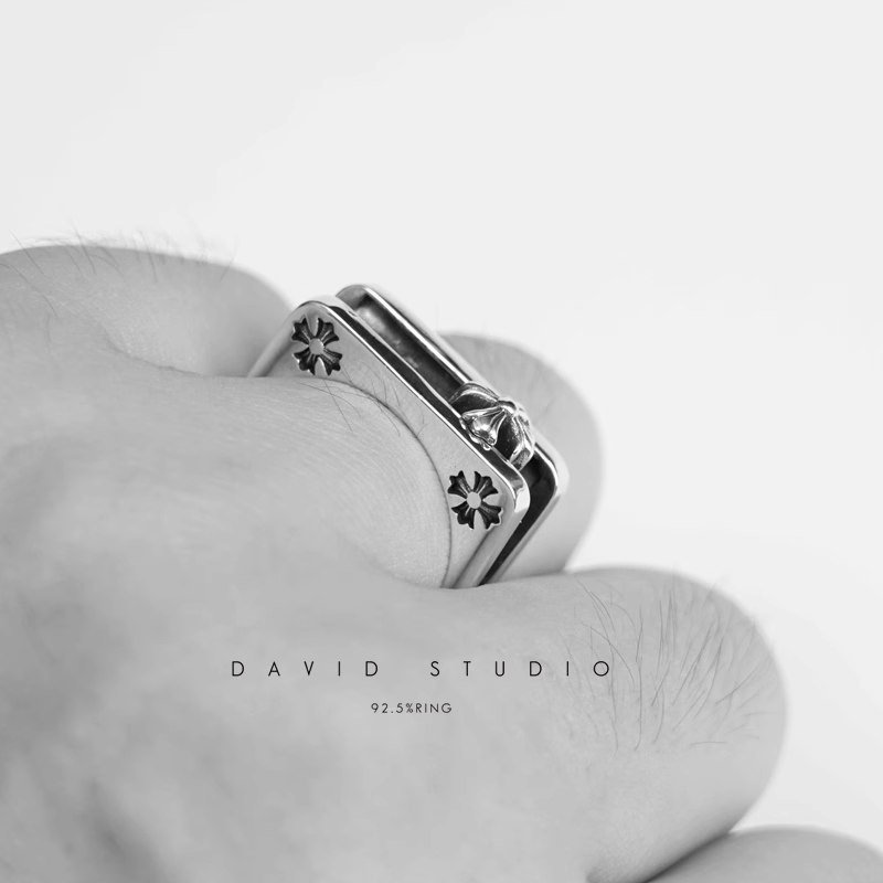 CHROME HEARTS MOVABLE CROSS RING