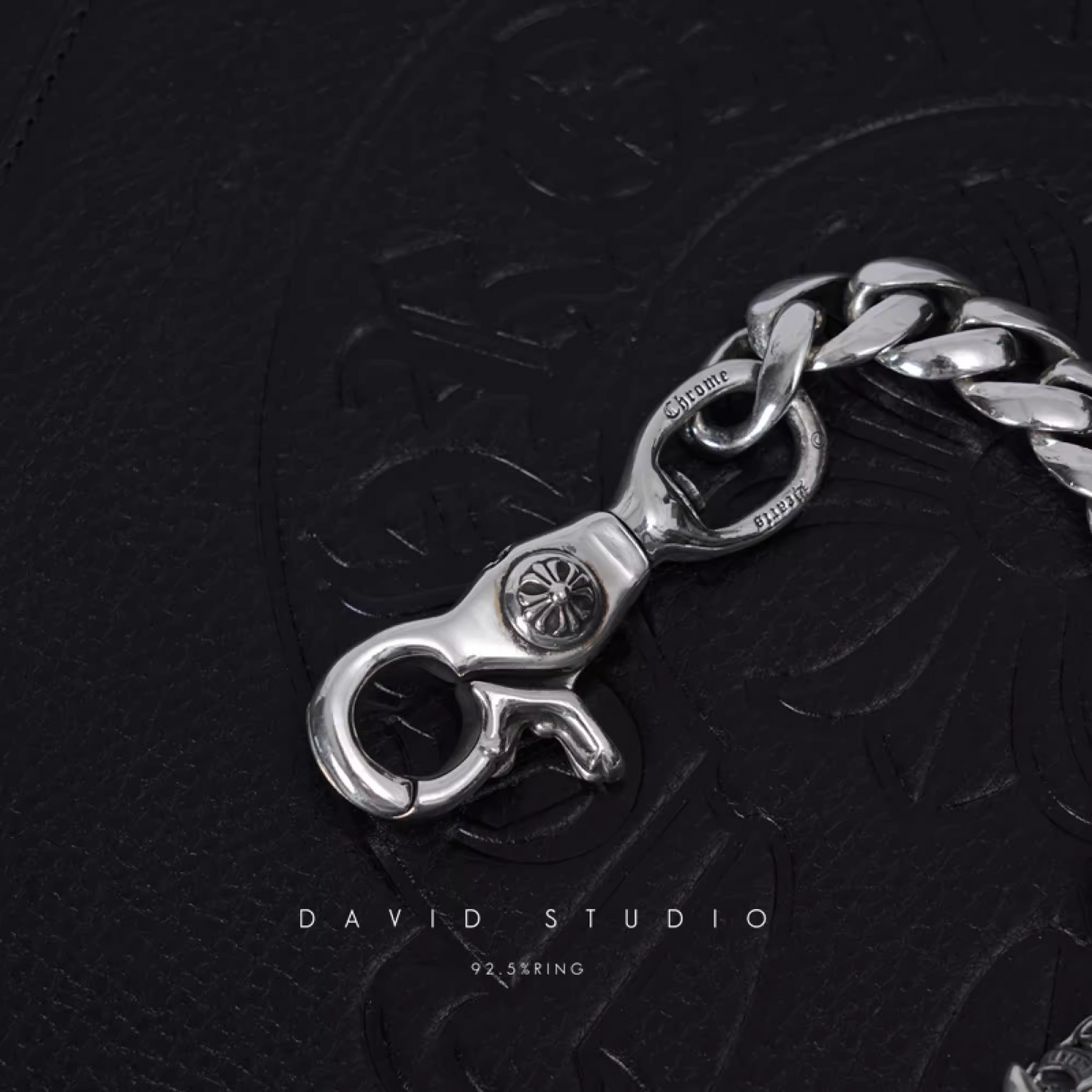 9 LINK KEY CHAIN WITH FOTI SKIPPY AND DAGGER KEY RING