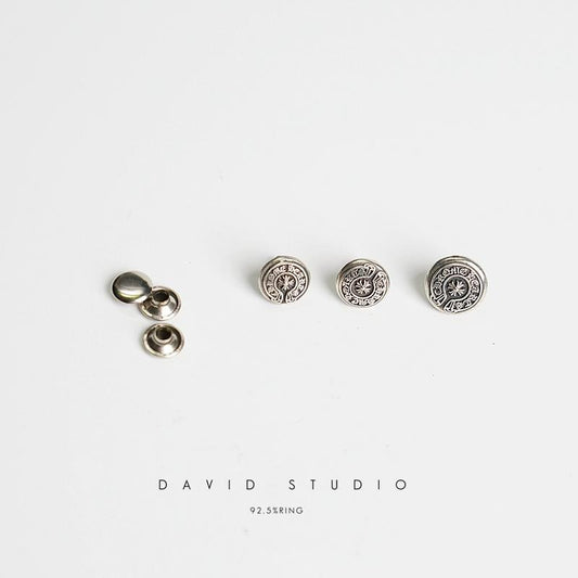 HORSESHOE RIVET BUTTON