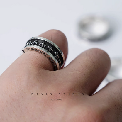 TINY CH PLUS SPINNER RING