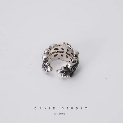 DOUBLE FLORAL RING WITH BLACK DIAMONDS