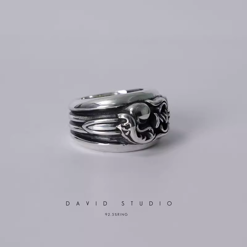 DAGGER HEART RING