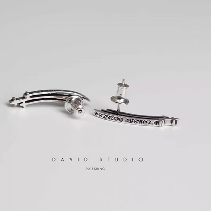 3RS CROSS EARRING