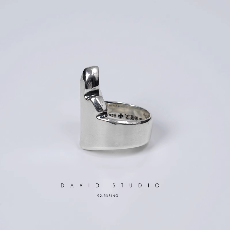 CHROME HEARTS FLEUR TAIL RING
