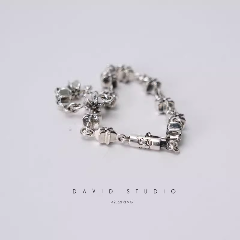 TINY 6 SIDED STAR BRACELET