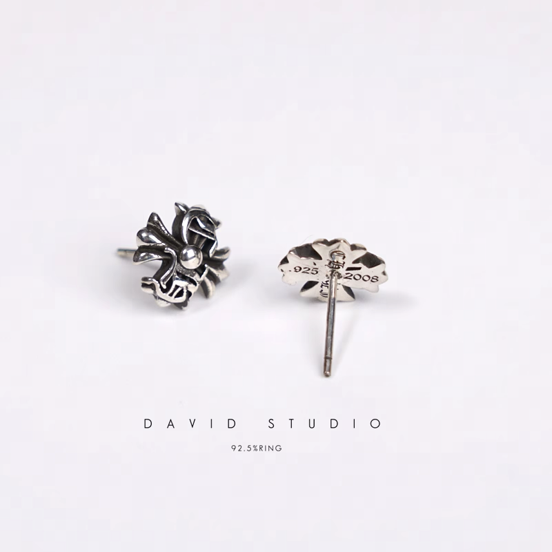 CH LOGO PLUS STUD EARRINGS