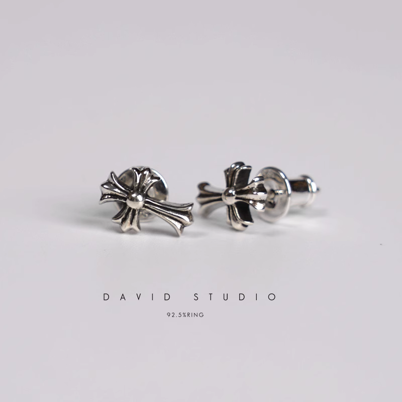 CROSS EARRINGS – CLASSIC