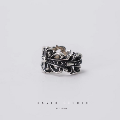 DOUBLE FLORAL RING WITH BLACK DIAMONDS