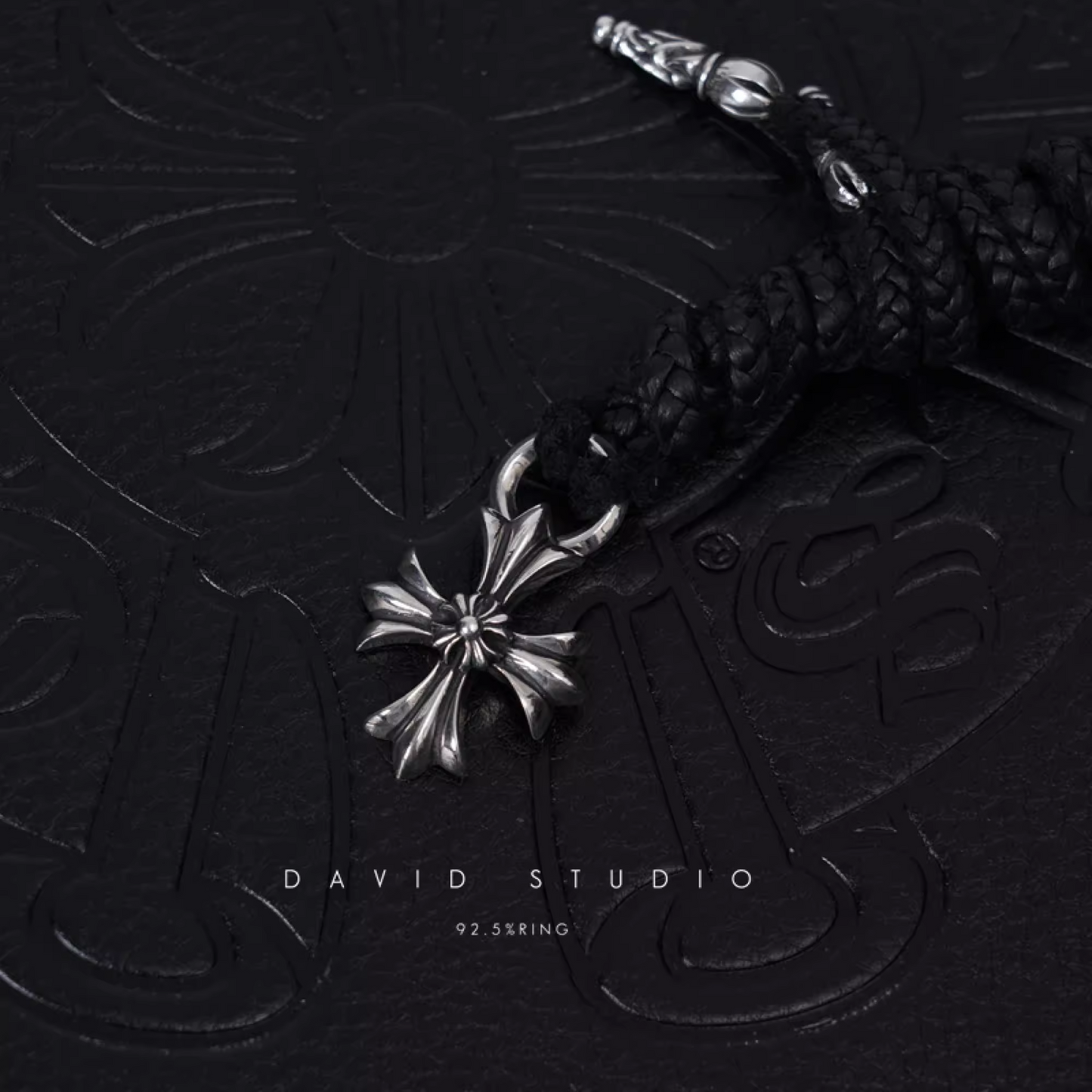DOUBLE PLUS CHARM – LEATHER BRAID