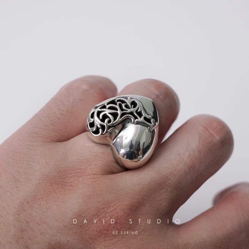 HEART RING