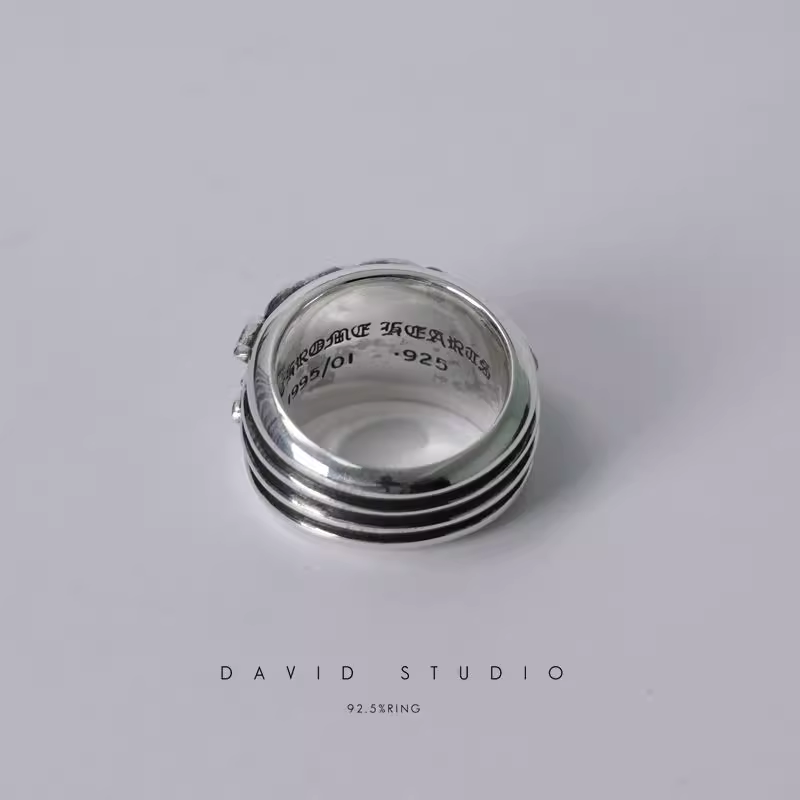 DAGGER HEART RING