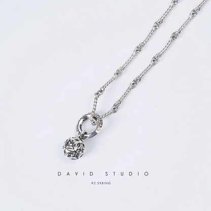 PYRAMID PLUS BALL CHARM – TWIST CHAIN