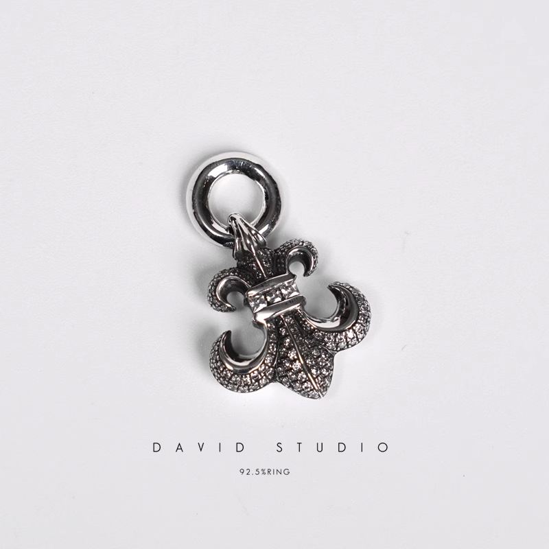 BS FLEUR CHARM WITH DIAMOND