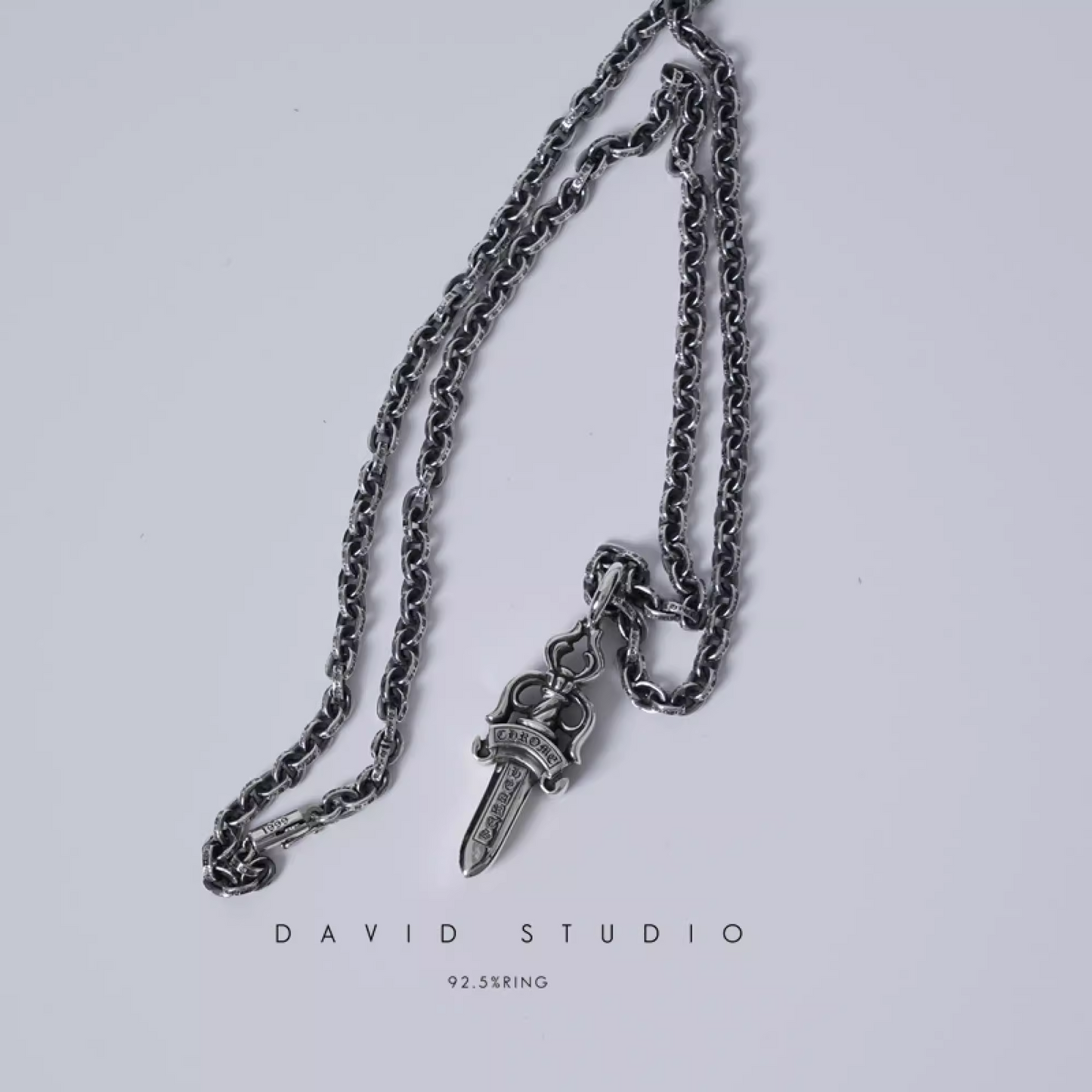 DOUBLE DAGGER PENDANT – PAPER CHAIN
