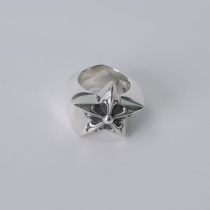 LARGE STAR RING