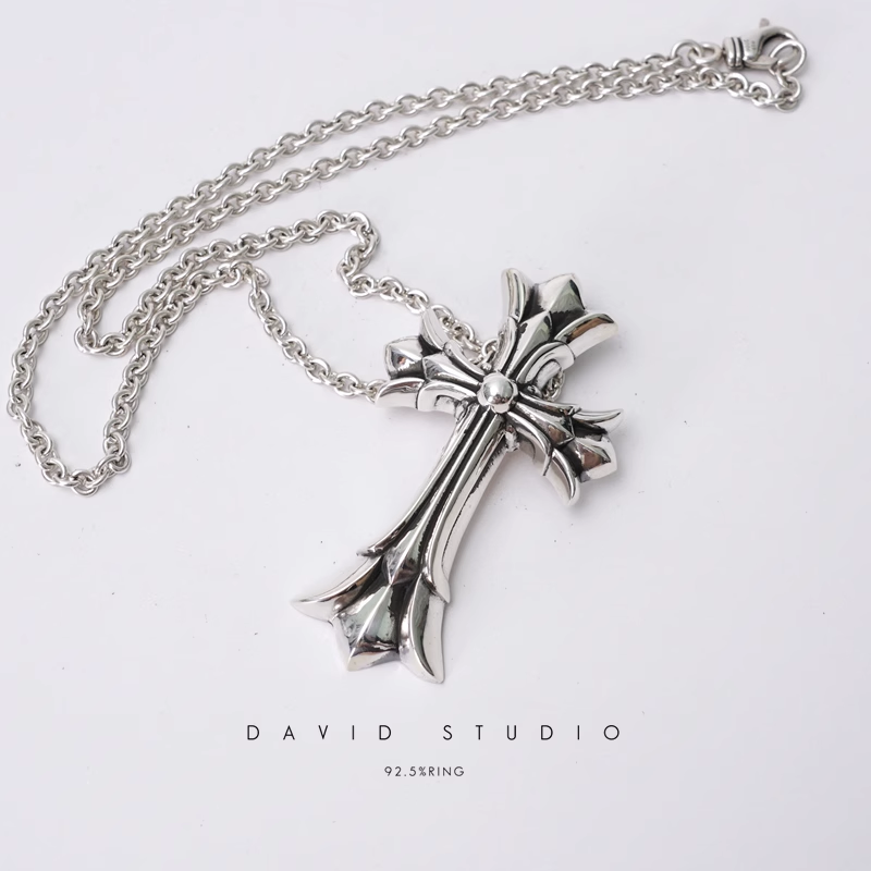 LARGE DOUBLE CROSS PENDANT – ROLL CHAIN