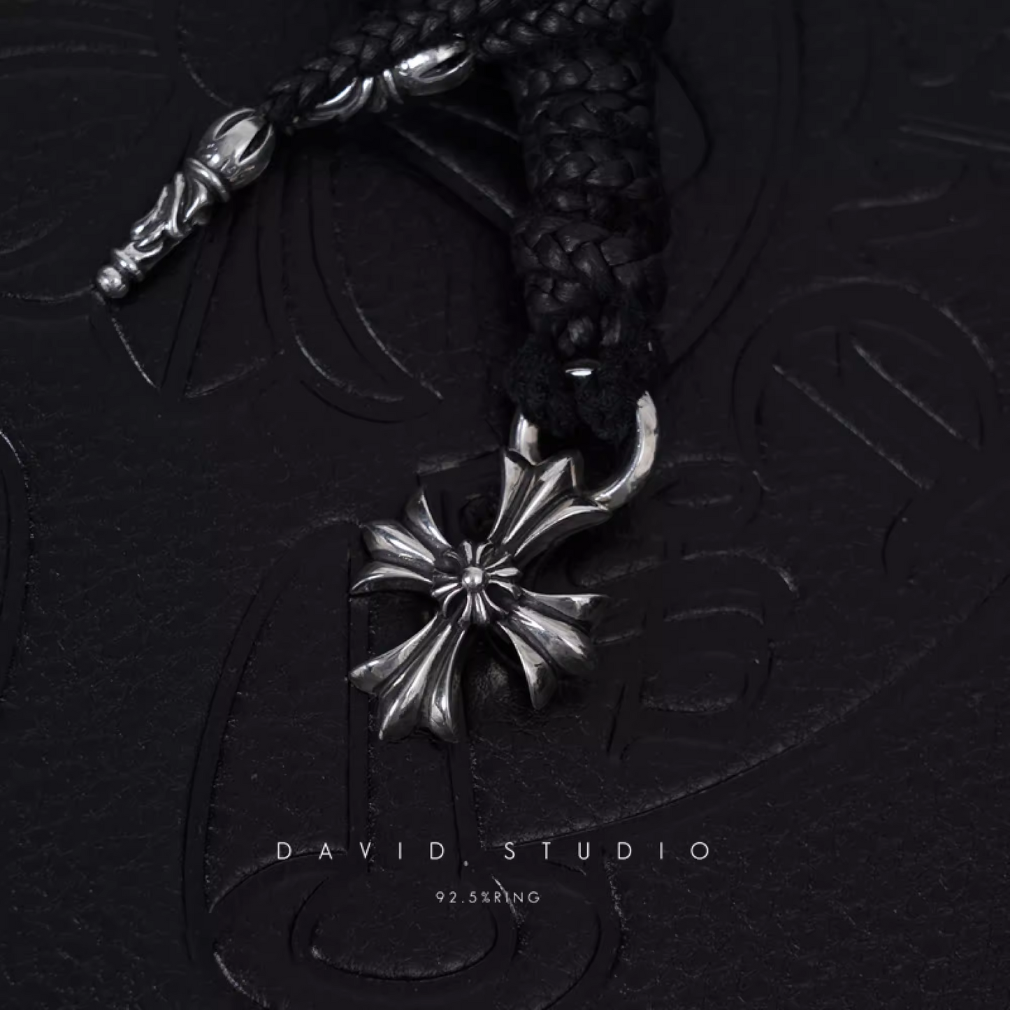 DOUBLE PLUS CHARM – LEATHER BRAID
